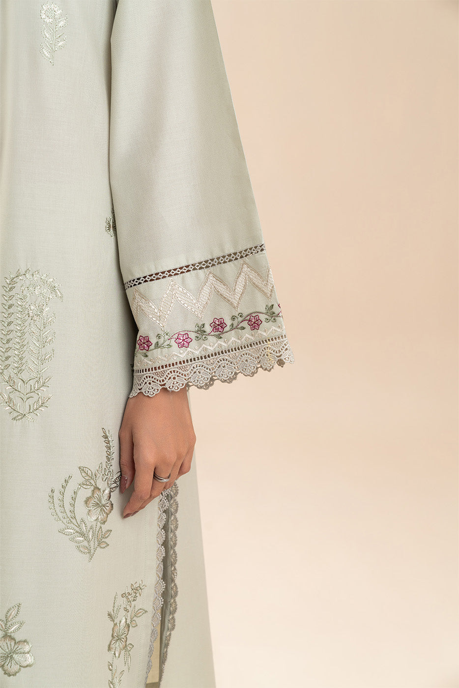 3 PIECE EMBROIDERED LAWN SUIT-TAUPE ROYALE (UNSTITCHED)