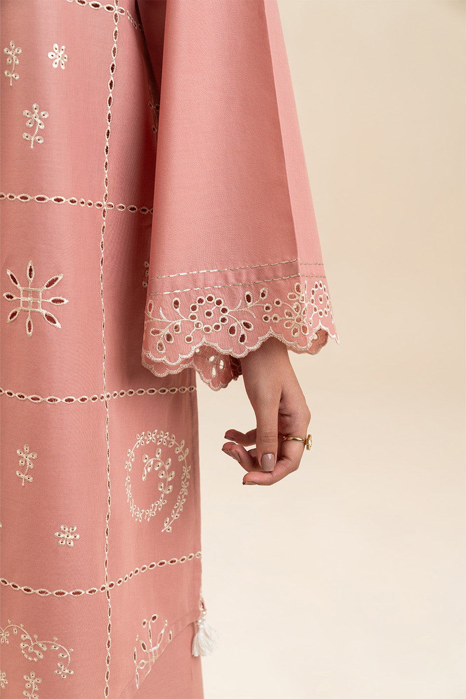 2 PIECE EMBROIDERED LAWN SUIT-MEADOW MIST (UNSTITCHED)