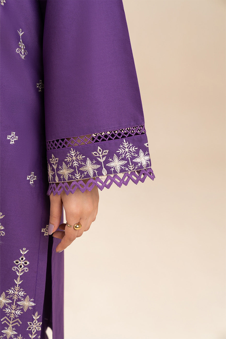2 PIECE EMBROIDERED LAWN SUIT-ROYAL ENSEMBLE (UNSTITCHED)