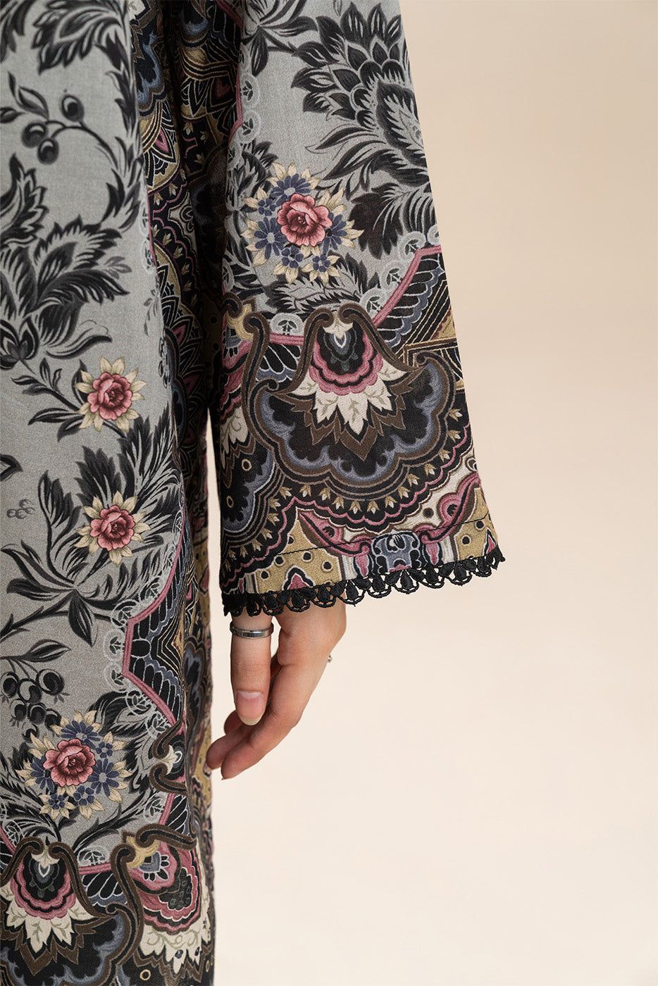 3 PIECE PRINTED LAWN SUIT-WHIMSICAL SAGE (UNSTITCHED)