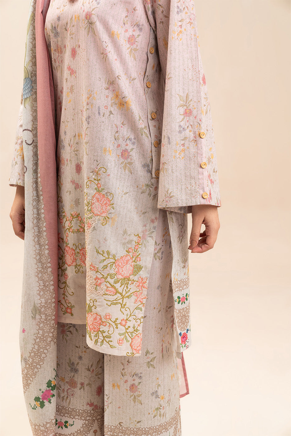3 PIECE EMBROIDERED LAWN SUIT-VICTORIAN CHARM (UNSTITCHED)