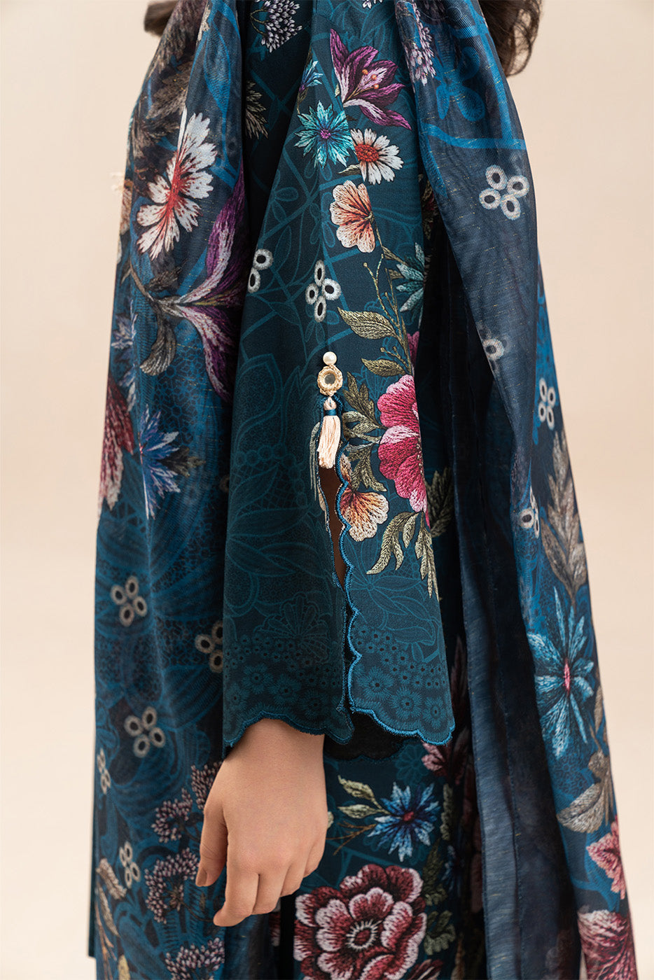 3 PIECE PRINTED LAWN SUIT-CERULEAN FLORA (UNSTITCHED)