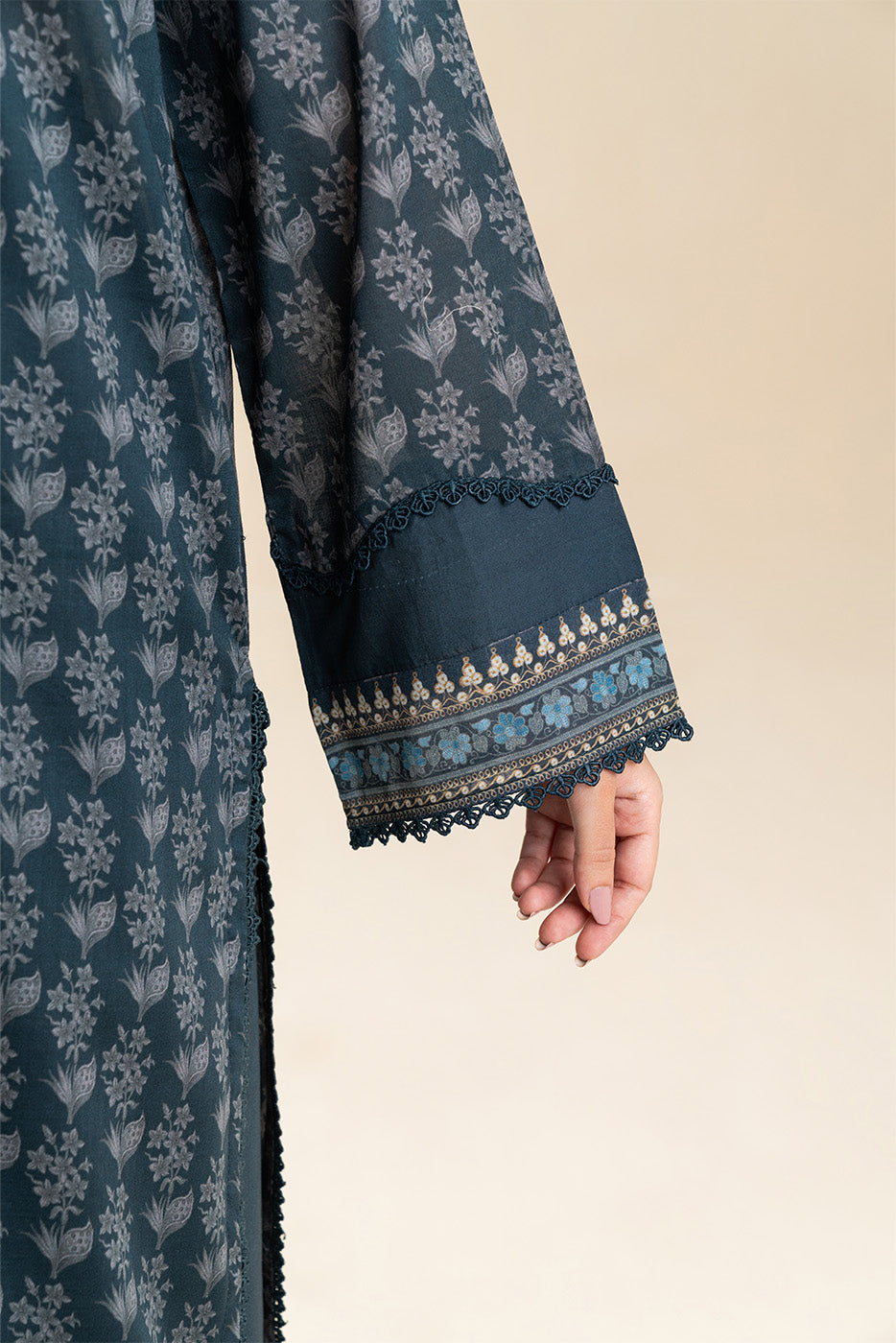 3 PIECE EMBROIDERED LAWN SUIT-MIDNIGHT TRADITION (UNSTITCHED)