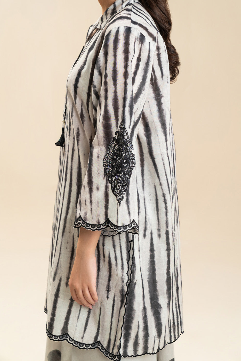 3 PIECE EMBROIDERED LAWN SUIT-LINEN DREAM (UNSTITCHED)