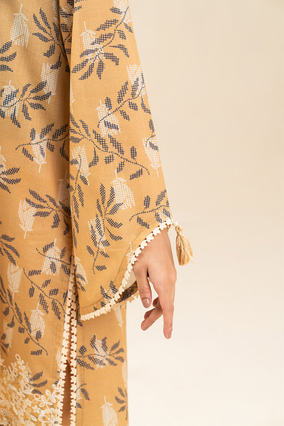 3 PIECE EMBROIDERED LAWN SUIT-MUSTARD MEADOW (UNSTITCHED)