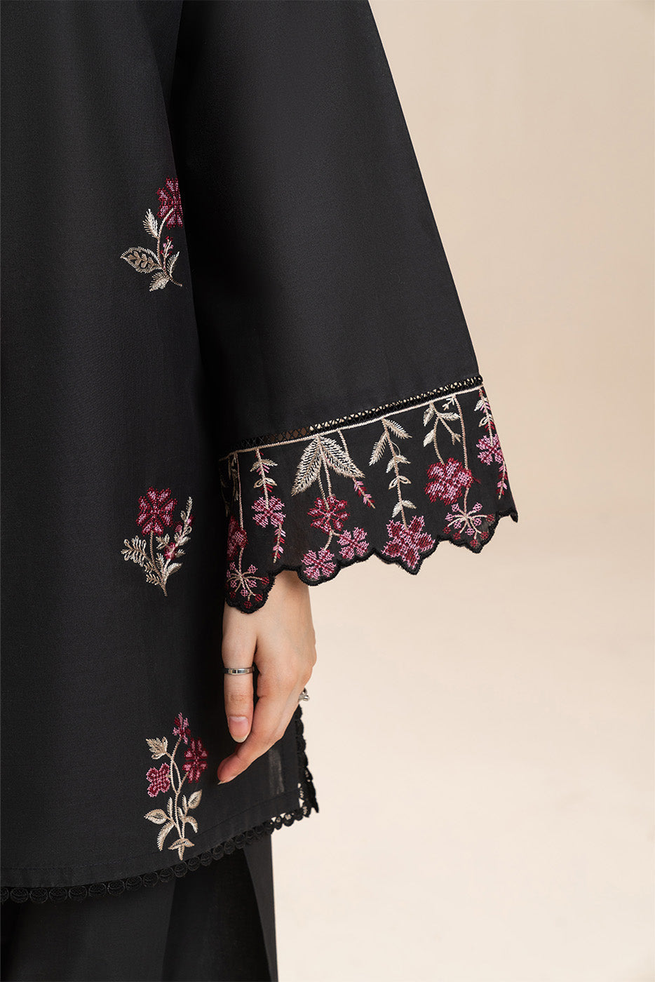 2 PIECE EMBROIDERED LAWN SUIT-INDIGO VERDENT (UNSTITCHED)