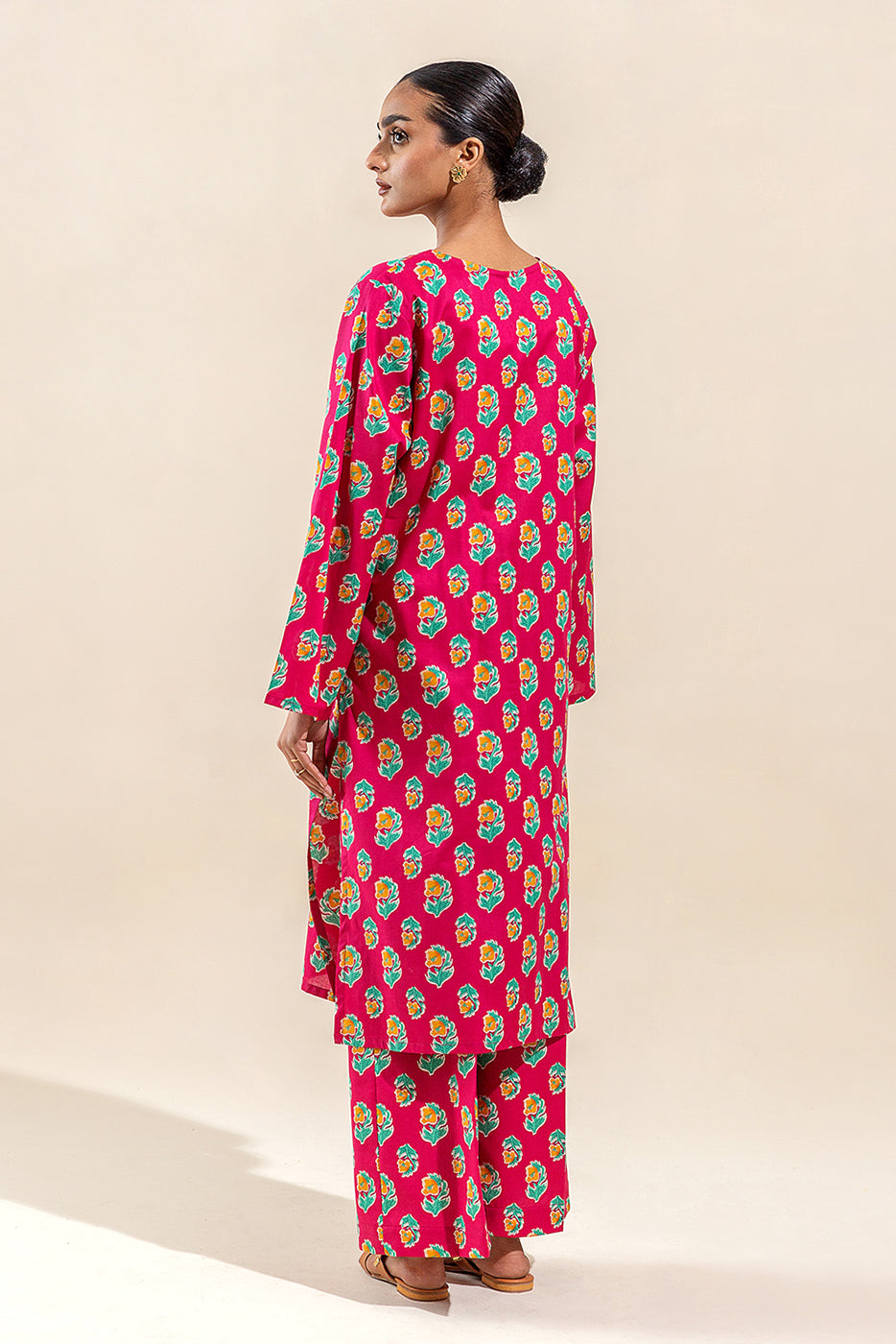2 PIECE PRINTED LAWN SUIT-CARMINE ECHO (UNSTITCHED)
