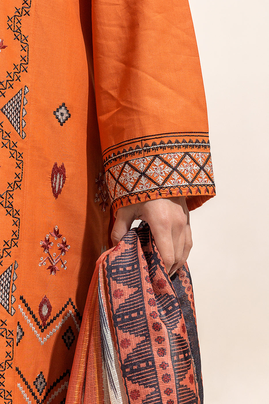 2 PIECE EMBROIDERED LAWN SUIT-RADIANT TRIBE (UNSTITCHED)