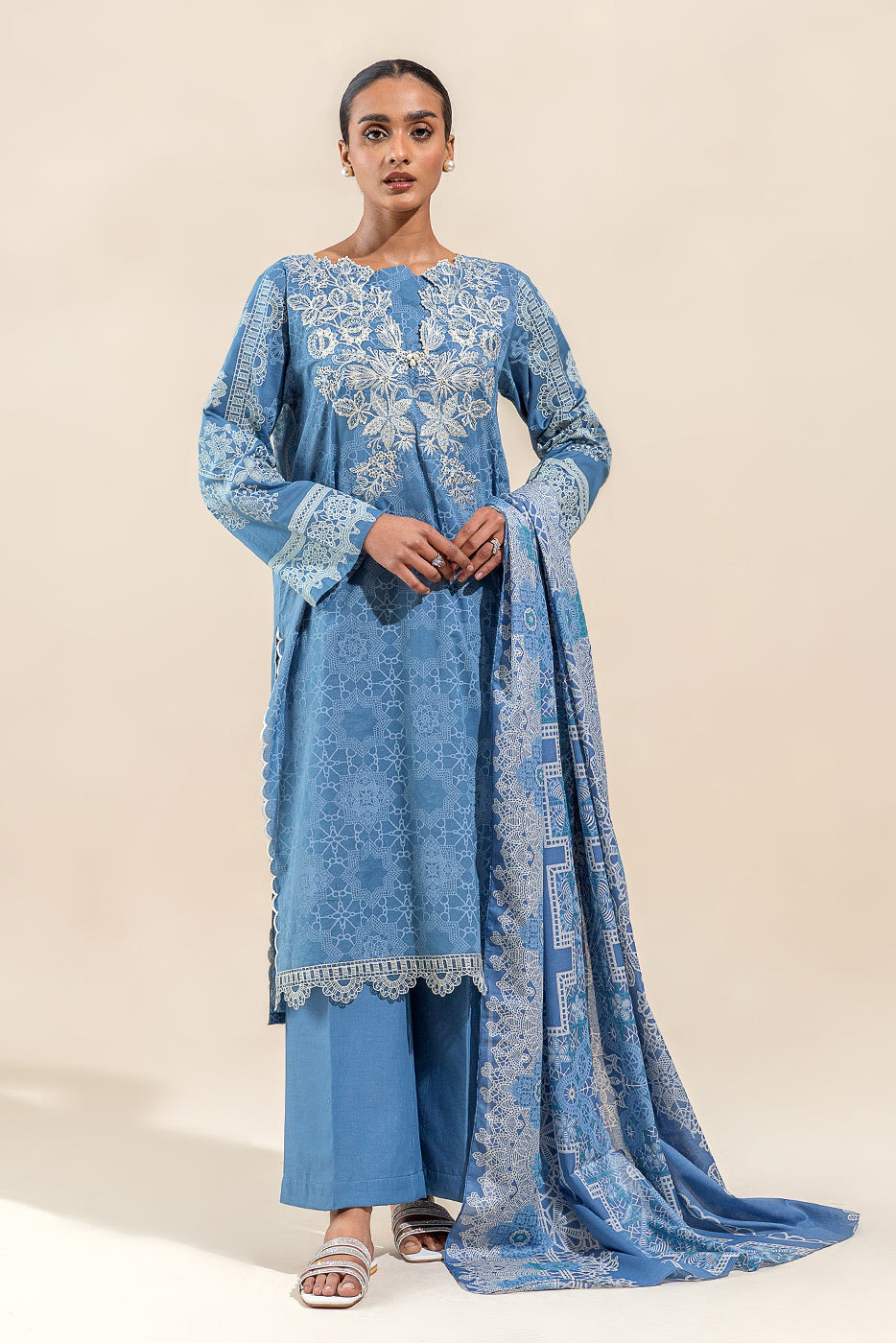 3 PIECE EMBROIDERED LAWN SUIT-BERYL GREY (UNSTITCHED)