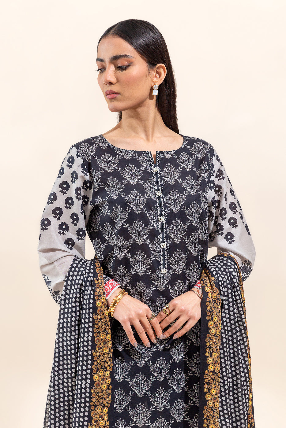 3 PIECE PRINTED LAWN SUIT-BLACK ONYX (UNSTITCHED) - BEECHTREE