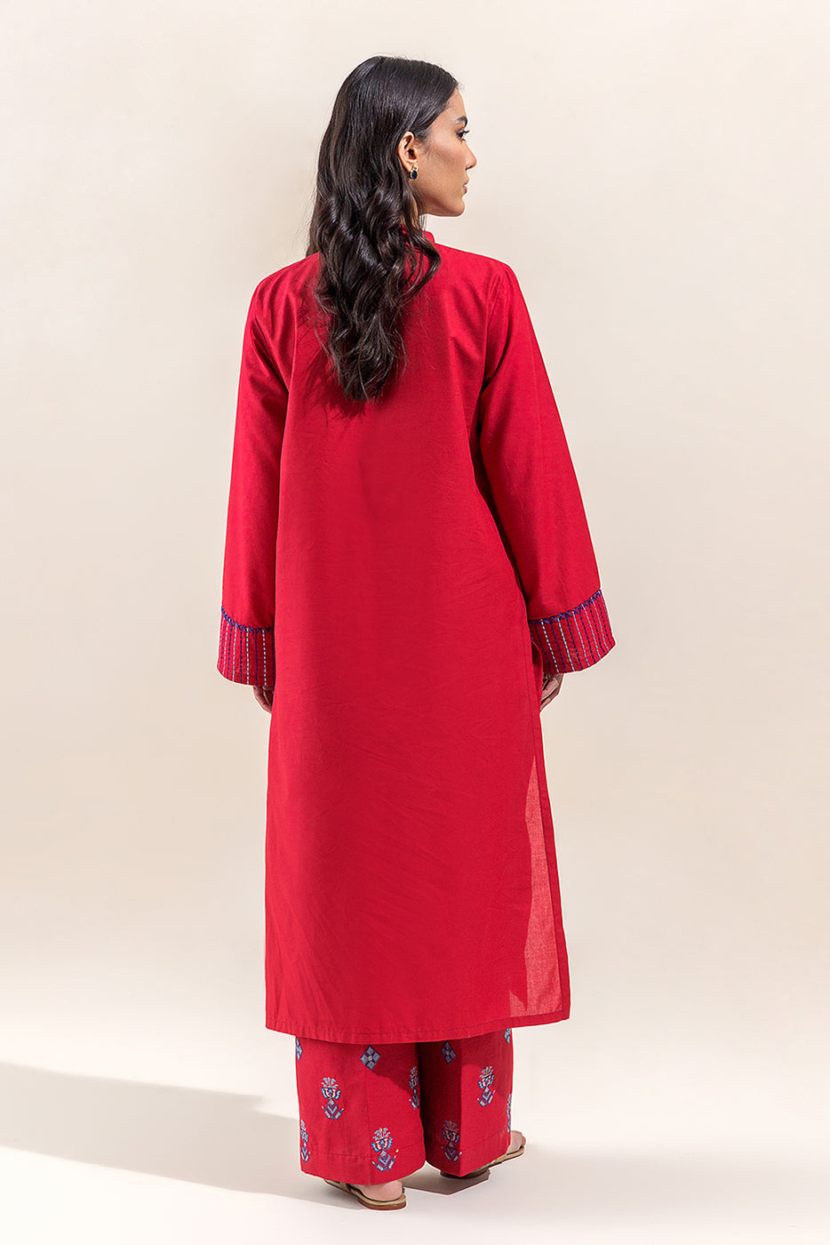 2 PIECE EMBROIDERED LAWN SUIT-RASPBERRY BLUSH (UNSTITCHED)