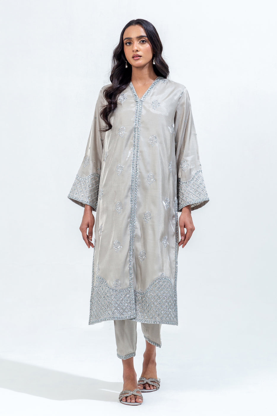 2 PIECE EMBROIDERED SILK SUIT (LUXURY-PRET)