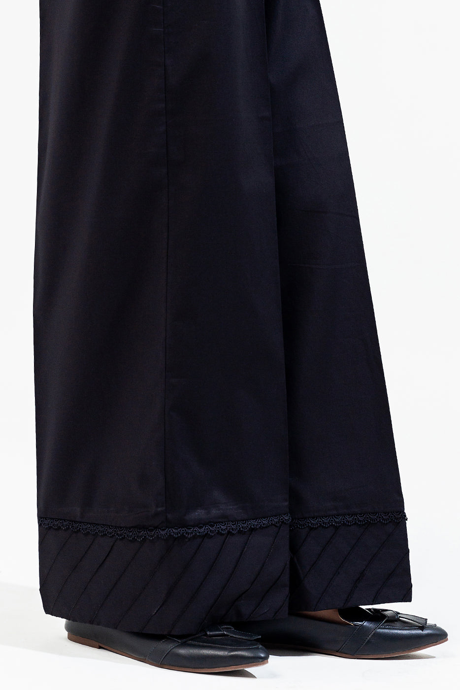 BASIC SLACK PANTS