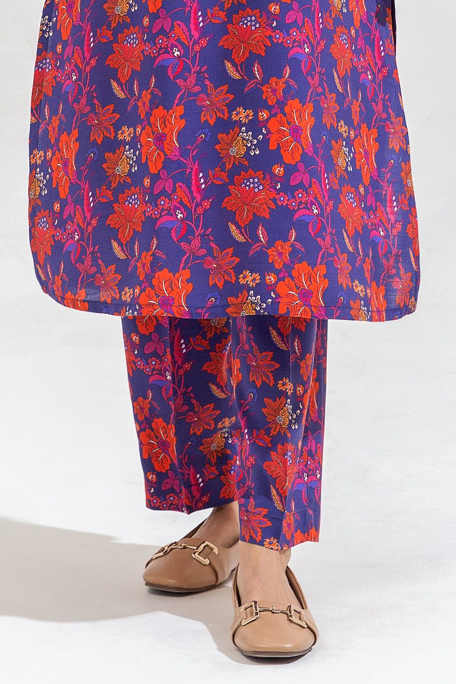 BASIC STRAIGHT PANTS