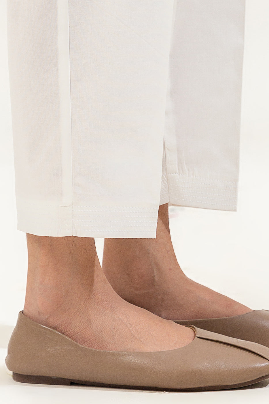 BASIC STRAIGHT PANTS