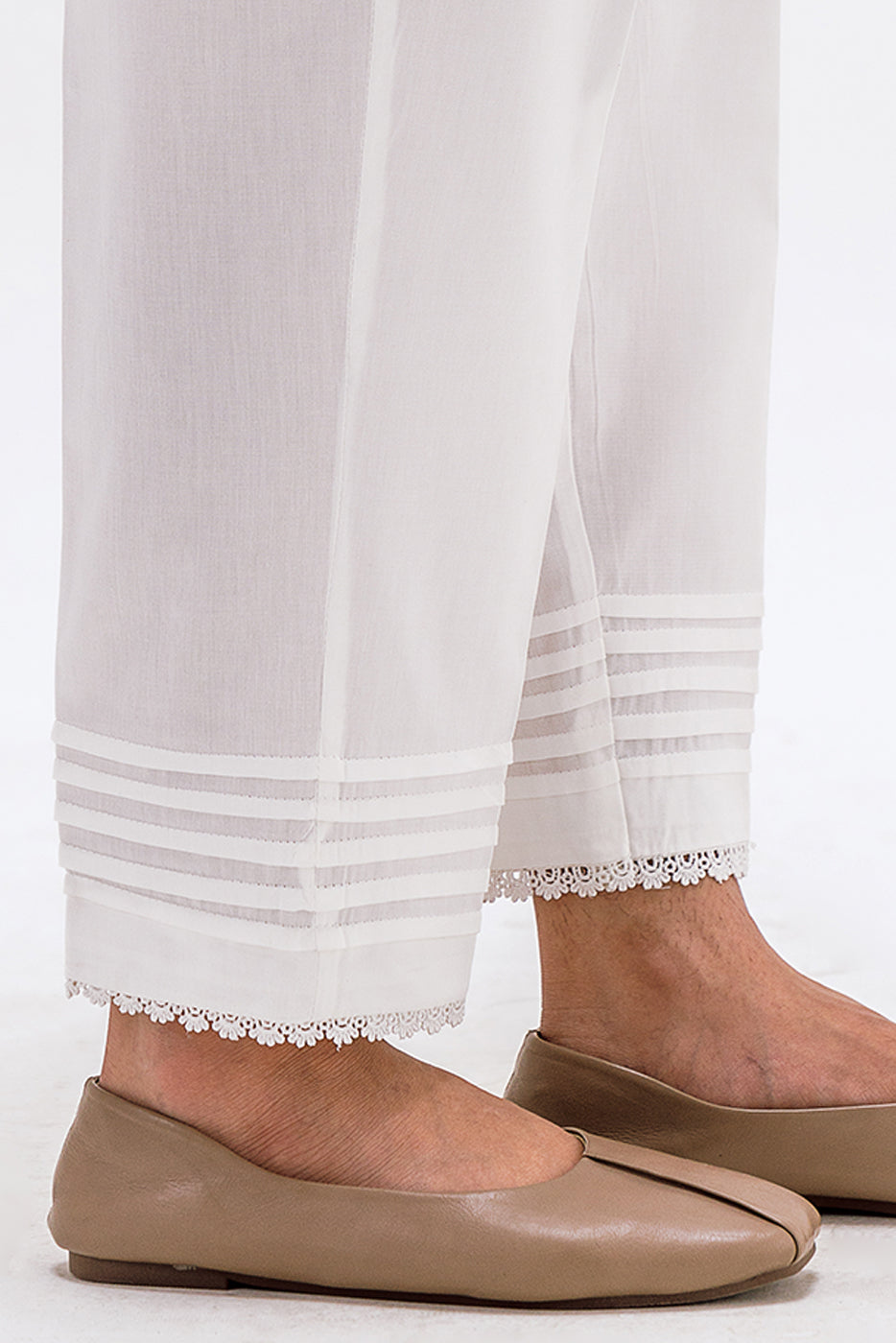BASIC STRAIGHT PANTS