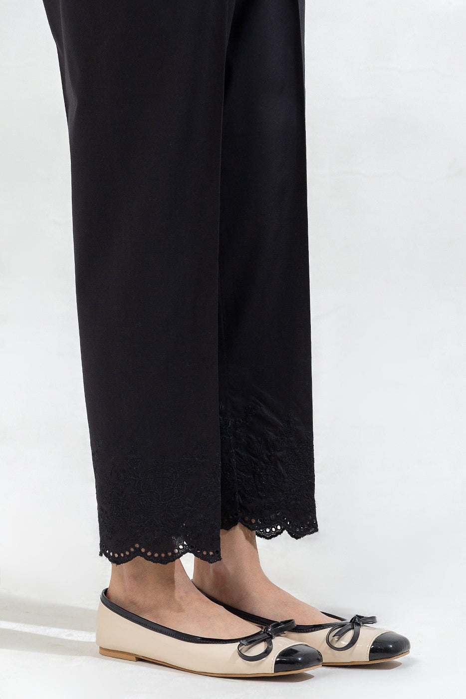 BASIC STRAIGHT PANTS