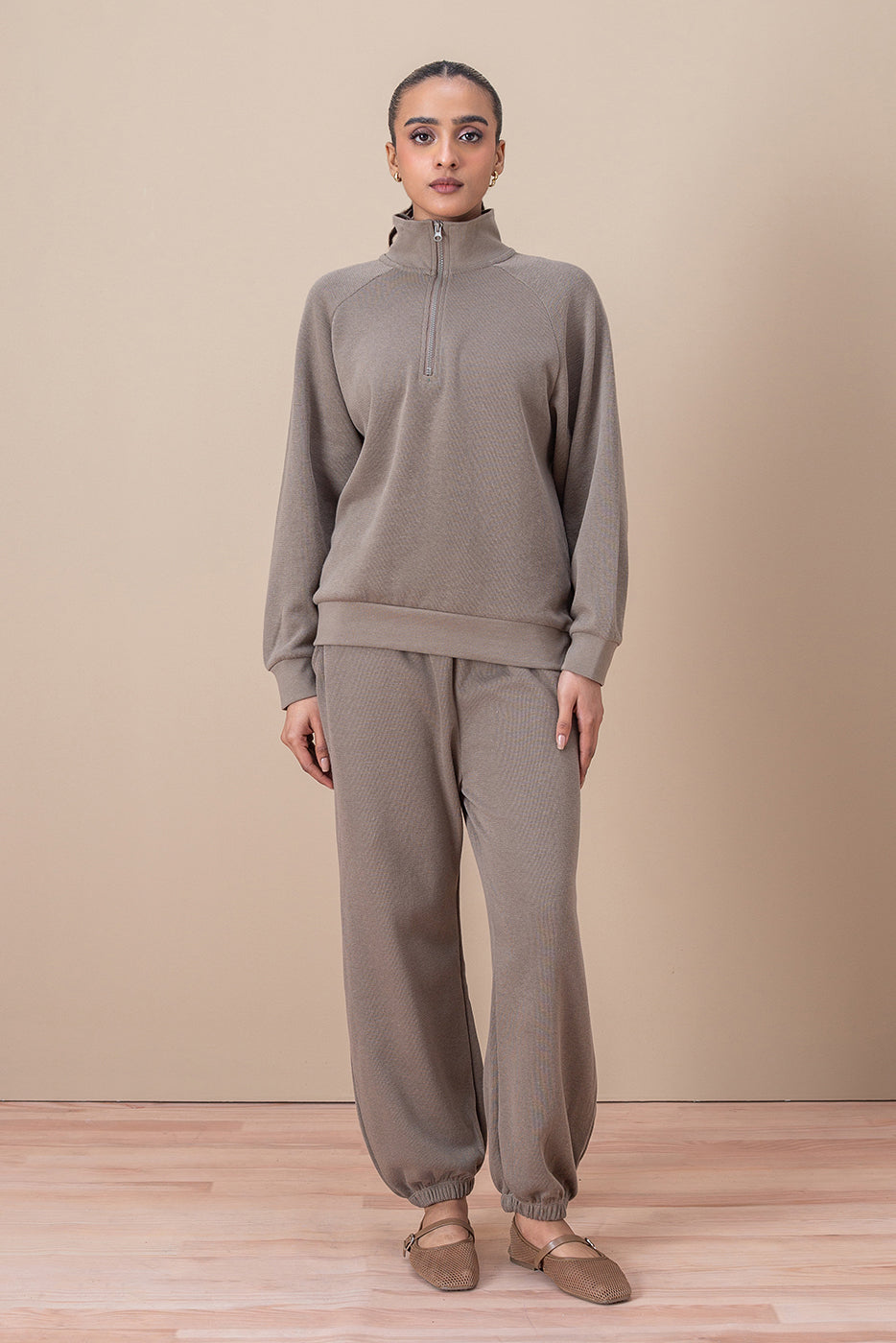 RELAXED FIT JOGGER PANTS