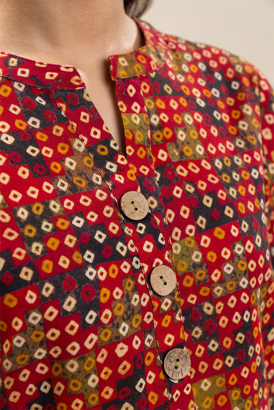 2 PIECE PRINTED KHADDAR SUIT (PRET)