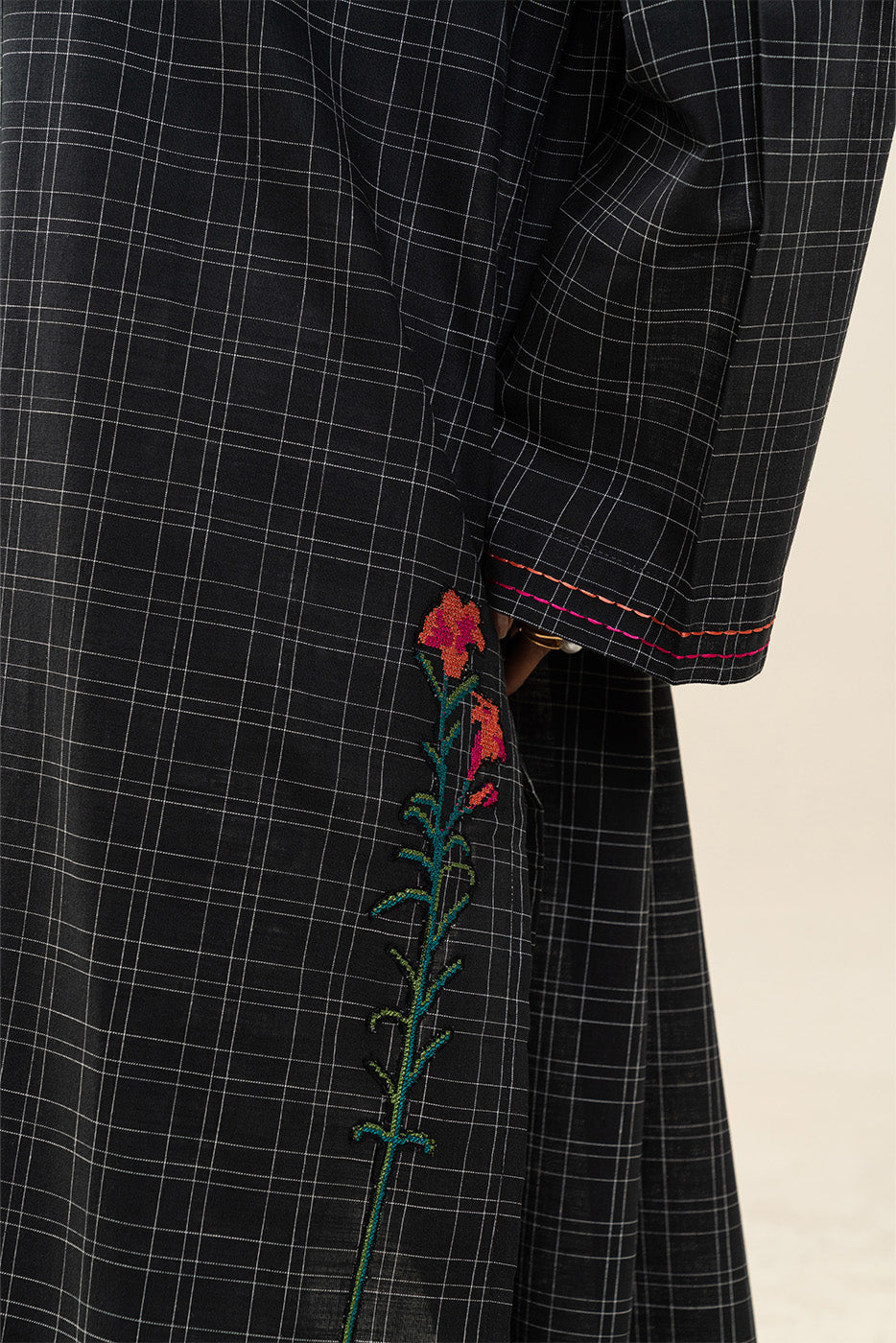 EMBROIDERED COTTON LINEN SHIRT (PRET)