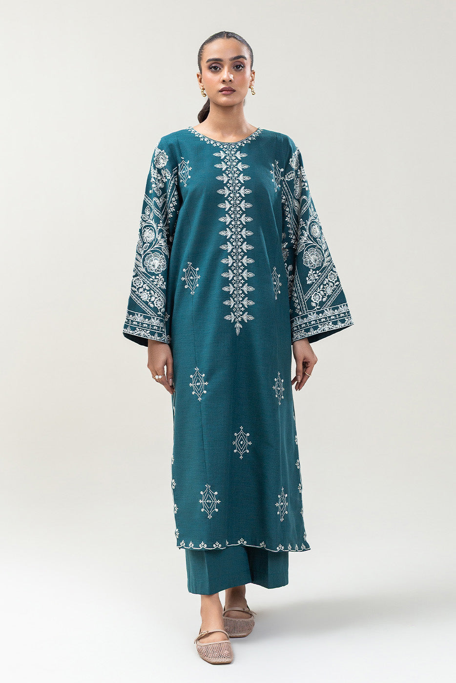 2 PIECE EMBROIDERED TWO WAY SLUB SUIT (PRET)