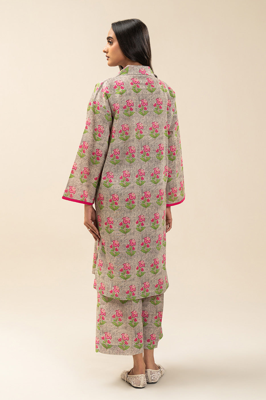 2 PIECE PRINTED KHADDAR SUIT (PRET)