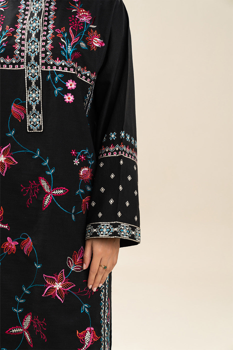 2 PIECE EMBROIDERED KHADDAR SUIT (PRET)