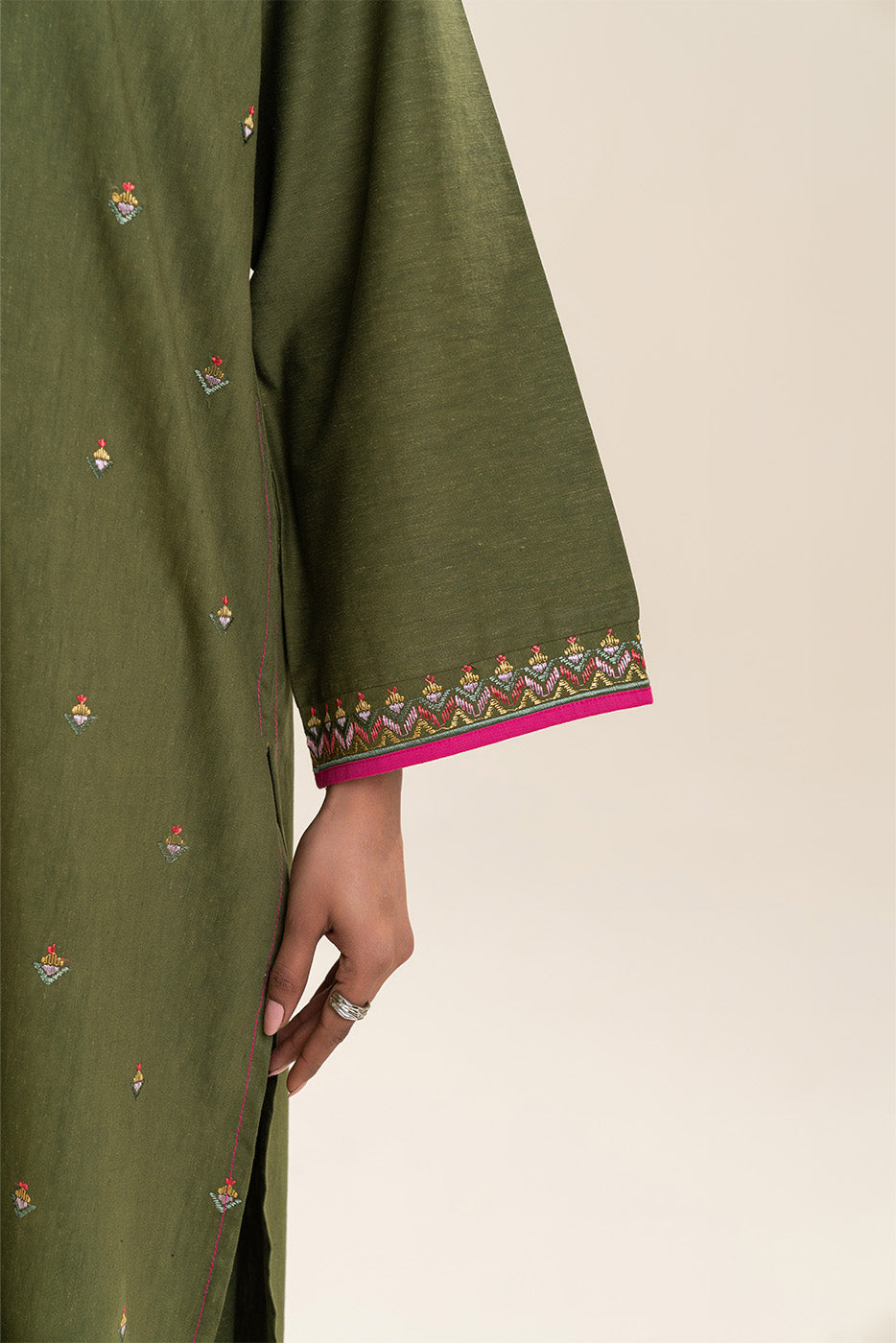 2 PIECE EMBROIDERED KARANDI SUIT (PRET)