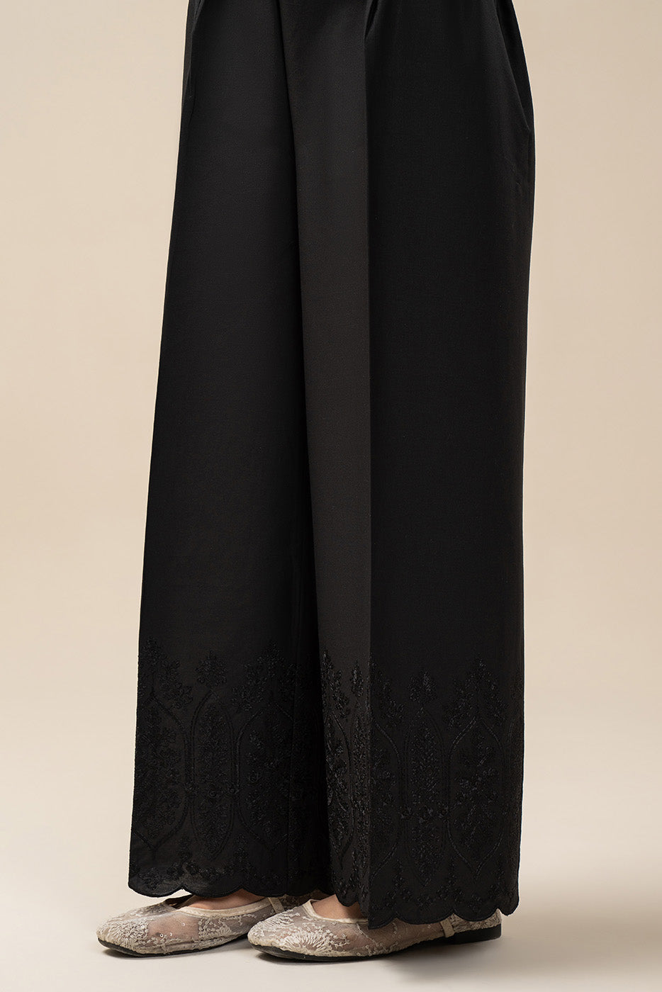 EMBROIDERED CULOTTE PANTS