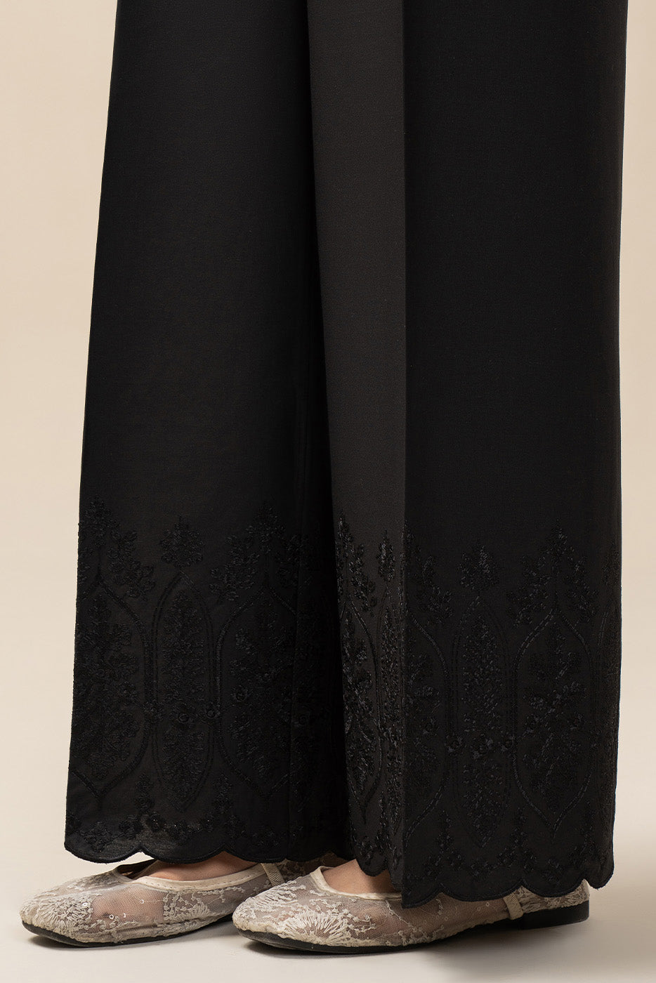 EMBROIDERED CULOTTE PANTS