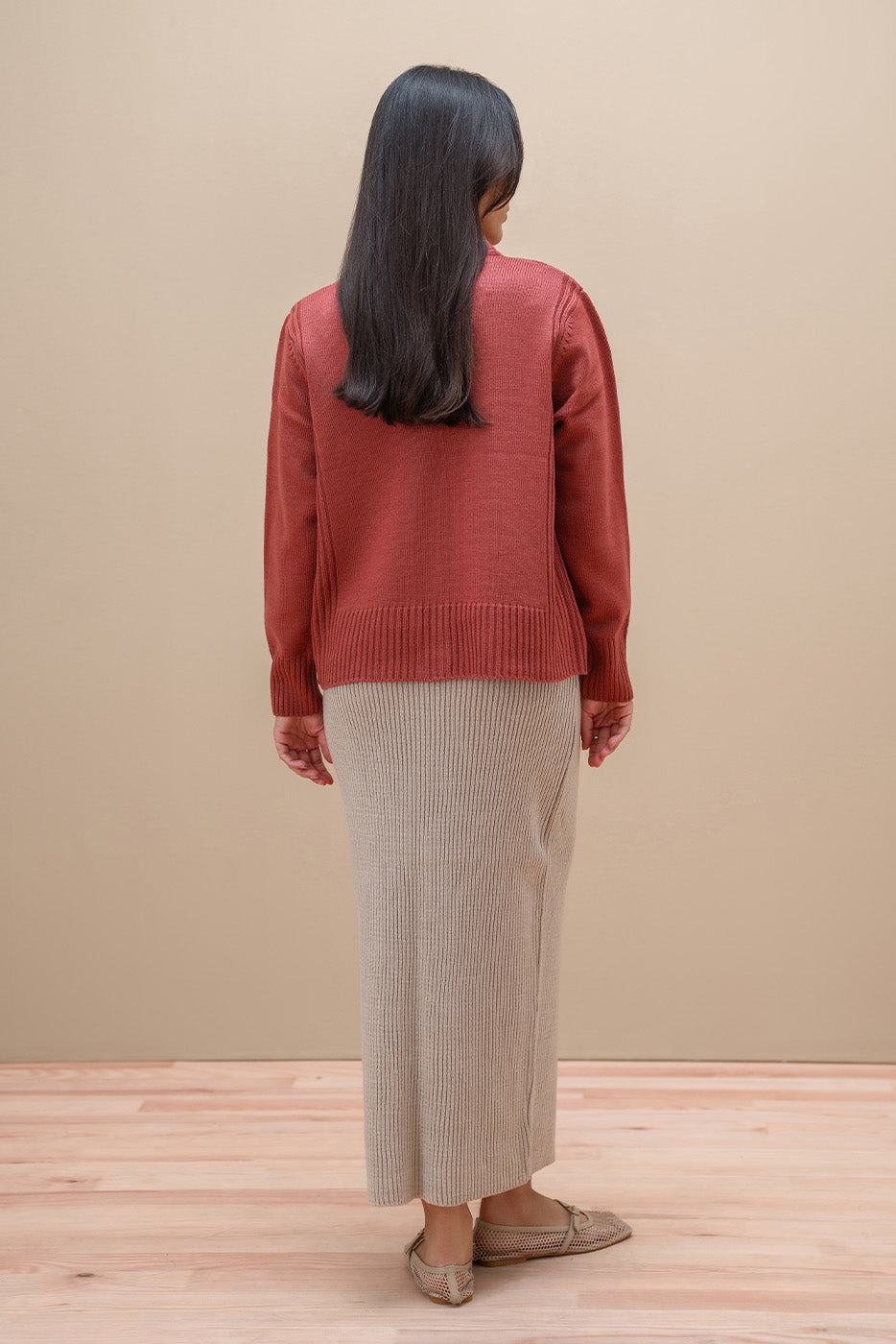 CROPPED V NECK CARDIGAN