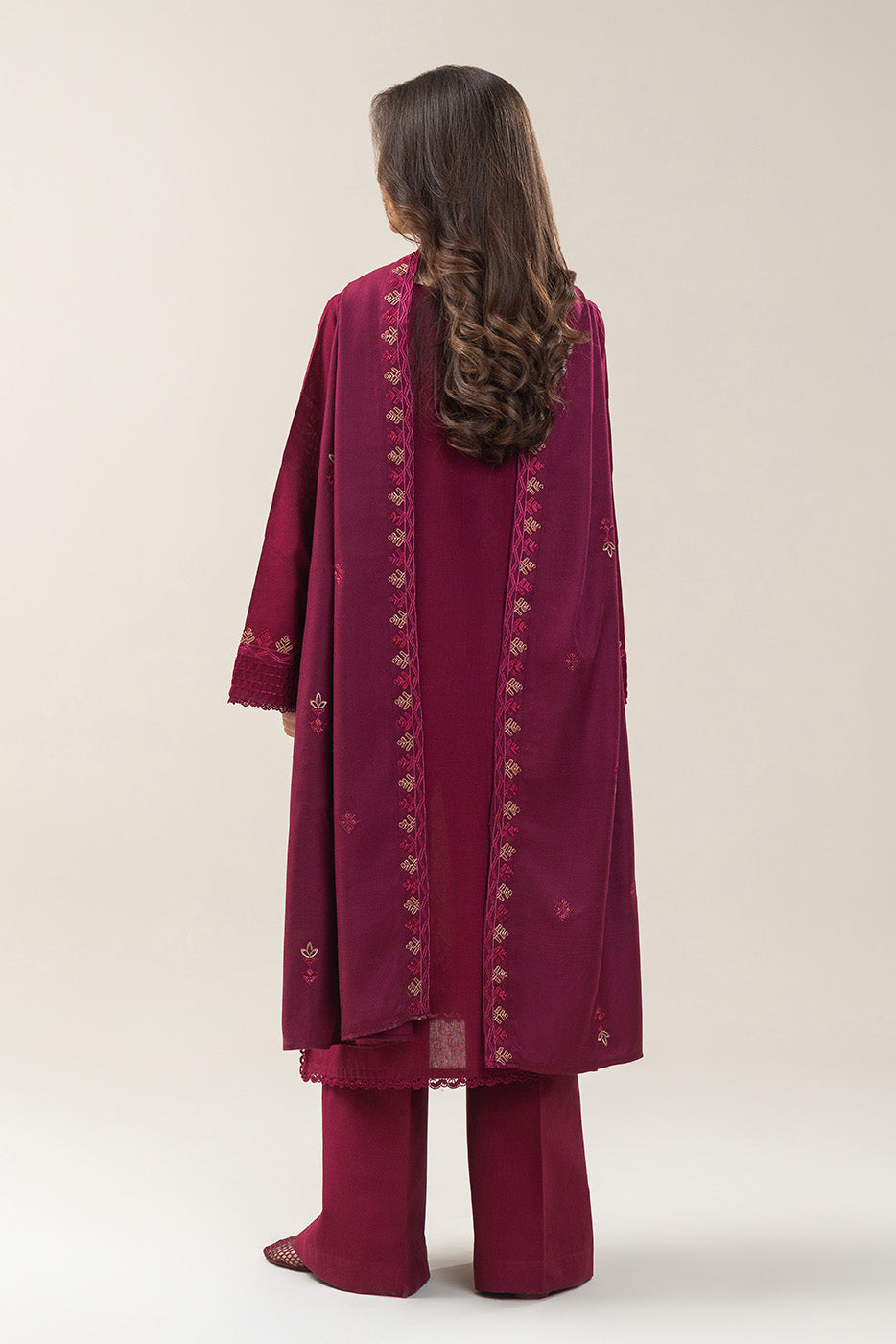 3 PIECE EMBROIDERED SLUB KHADDAR SUIT-MAGENTA VERVE (UNSTITCHED)