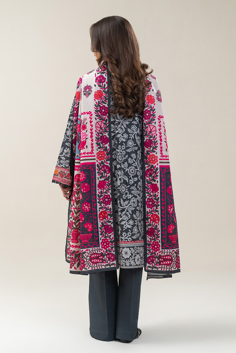 3 PIECE PRINTED SLUB KHADDAR SUIT-FLORAL BUNCH (UNSTITCHED)