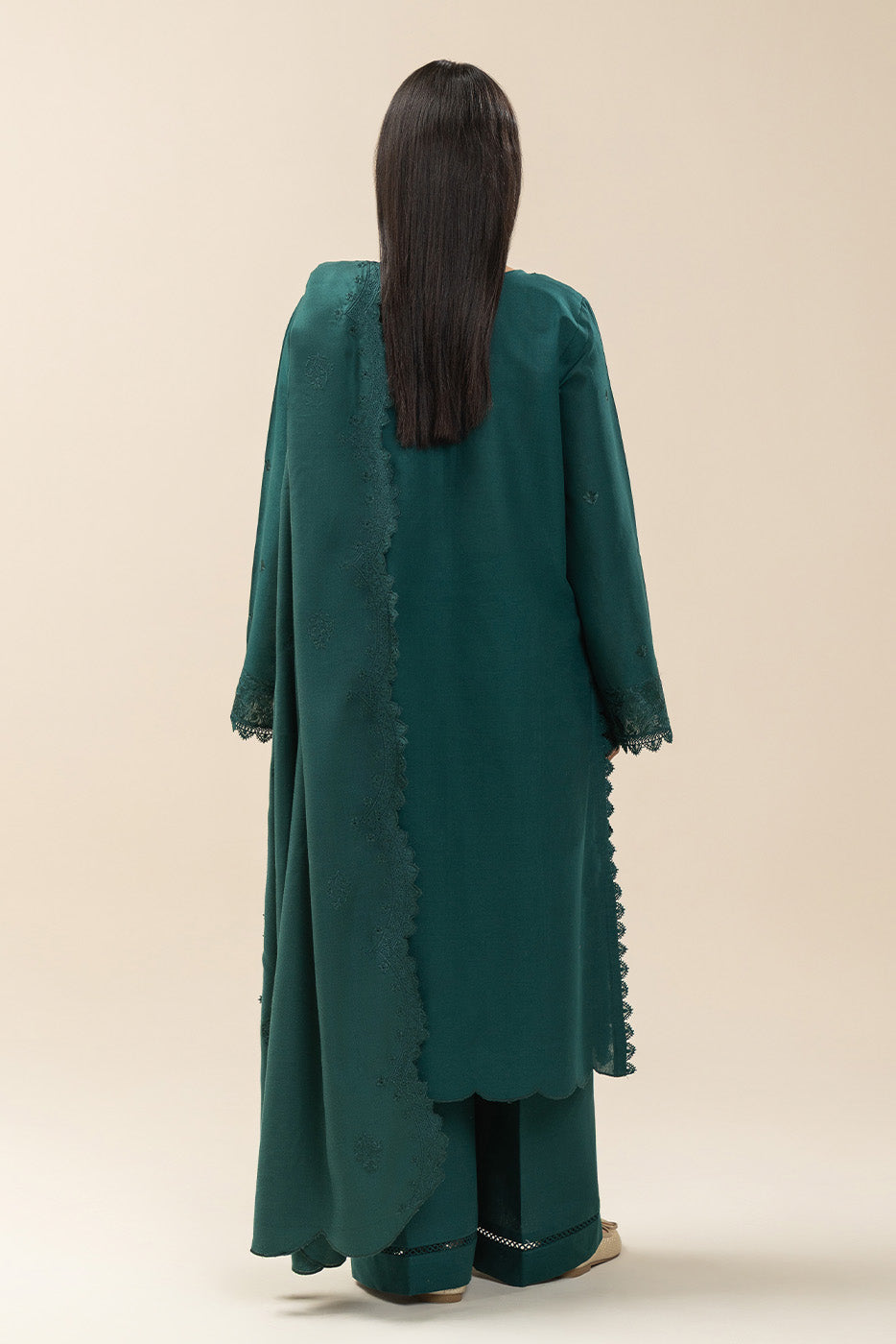 3 PIECE EMBROIDERED SLUB KHADDAR SUIT-MISTY TEALS (UNSTITCHED)