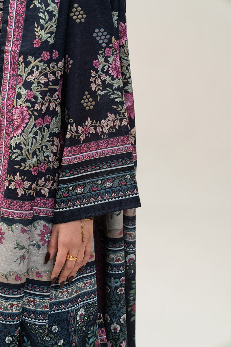 3 PIECE PRINTED SLUB KHADDAR SUIT-MIDNIGHT GARDENIA SUIT