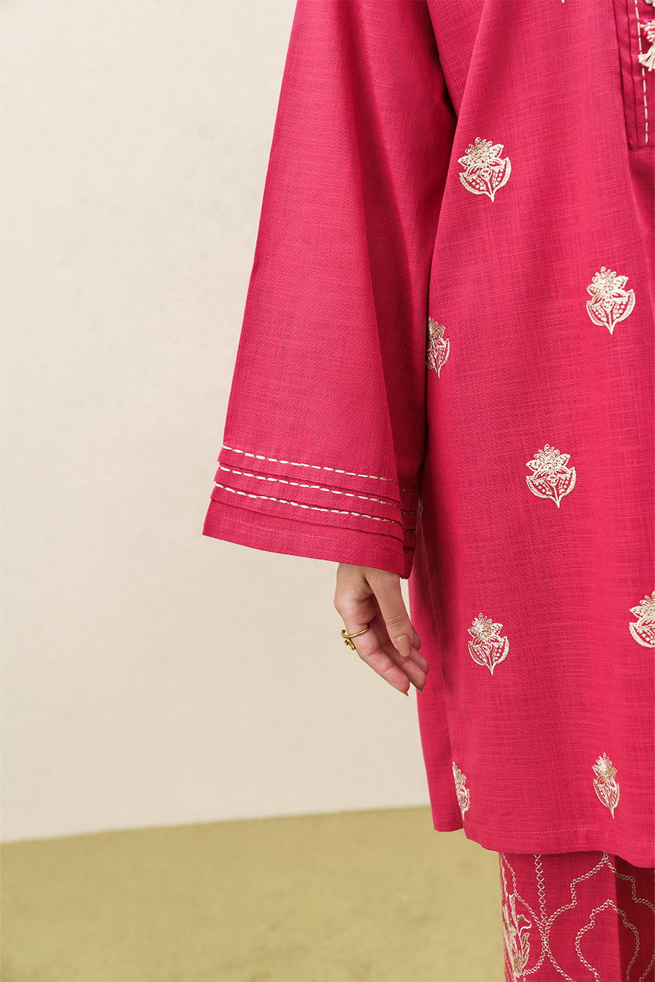 2 PIECE EMBROIDERED SLUB SUIT (PRET)