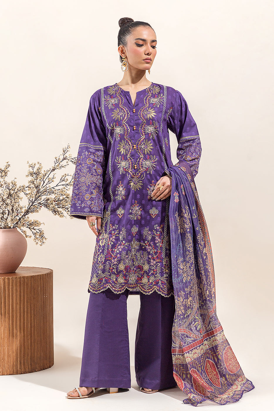 3 PIECE EMBROIDERED LAWN SUIT-ENIGMATIC CHARM (UNSTITCHED)