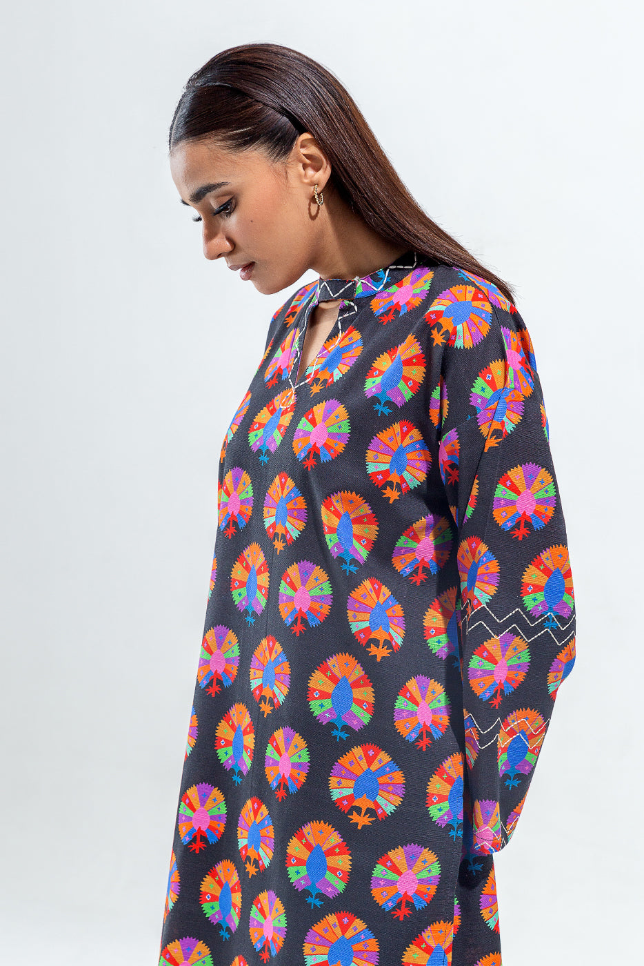 2 PIECE PRINTED KHADDAR SUIT (PRET)
