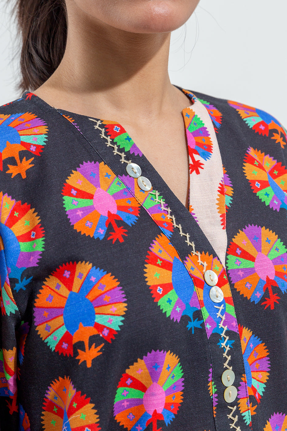 2 PIECE PRINTED KHADDAR SUIT (PRET)