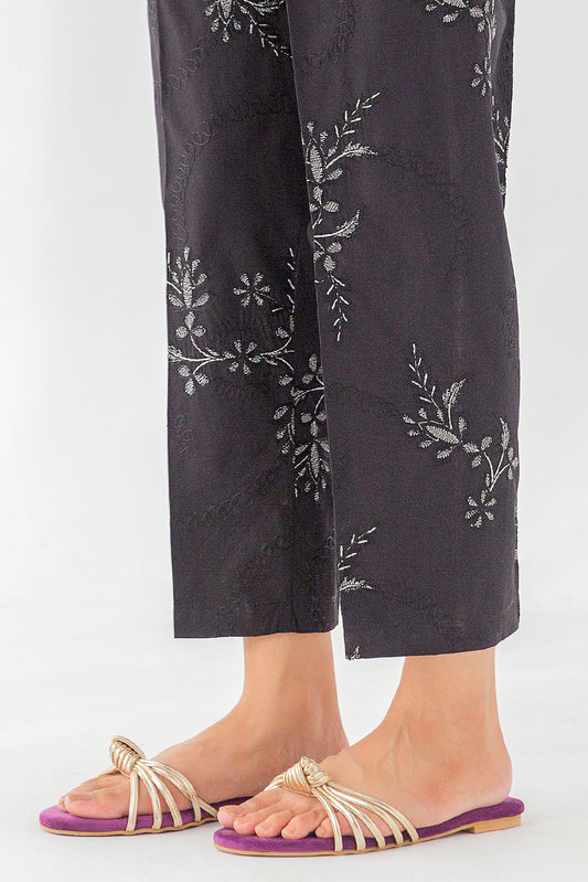 EMBROIDERED TAPERED PANTS