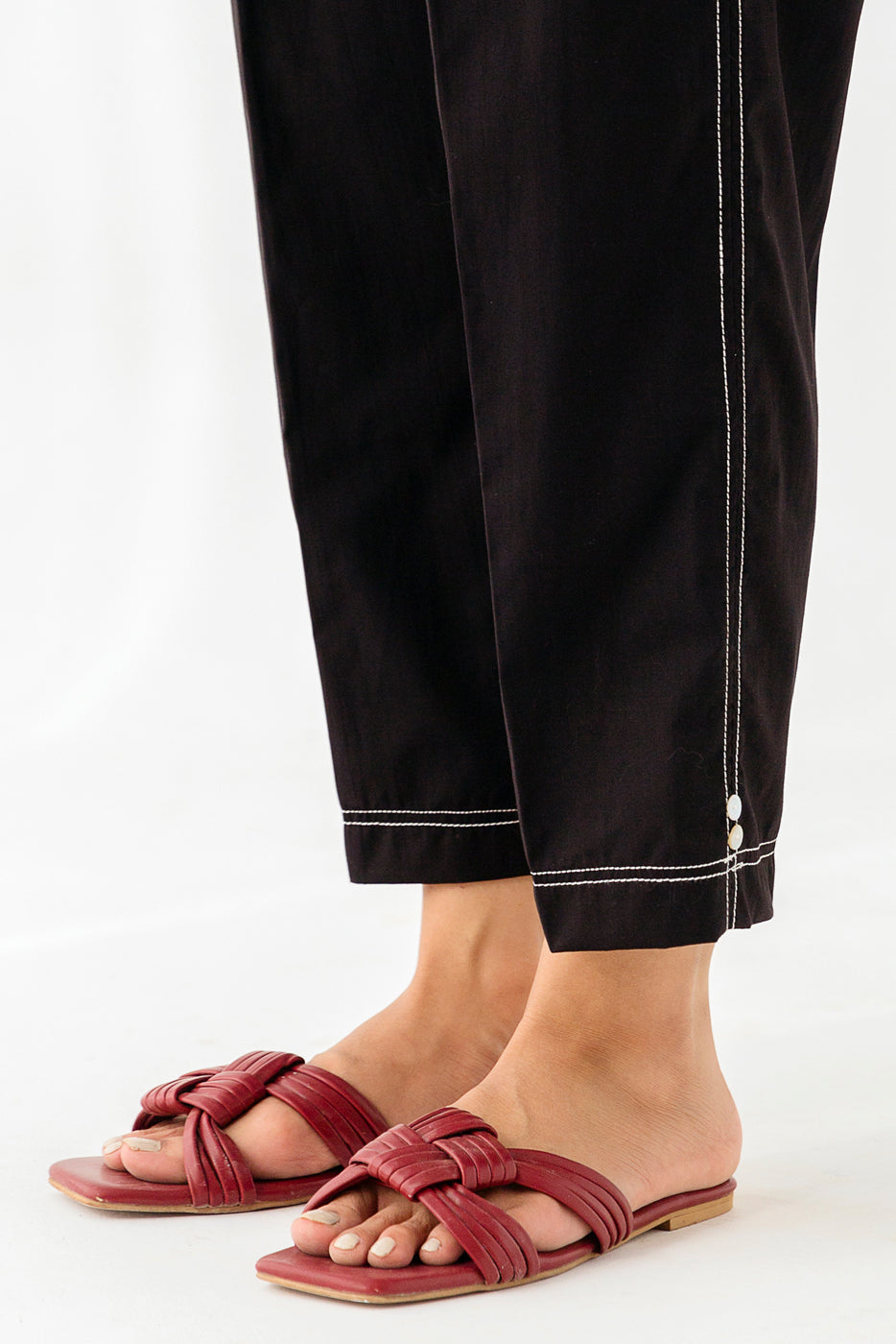 BASIC STRAIGHT PANTS