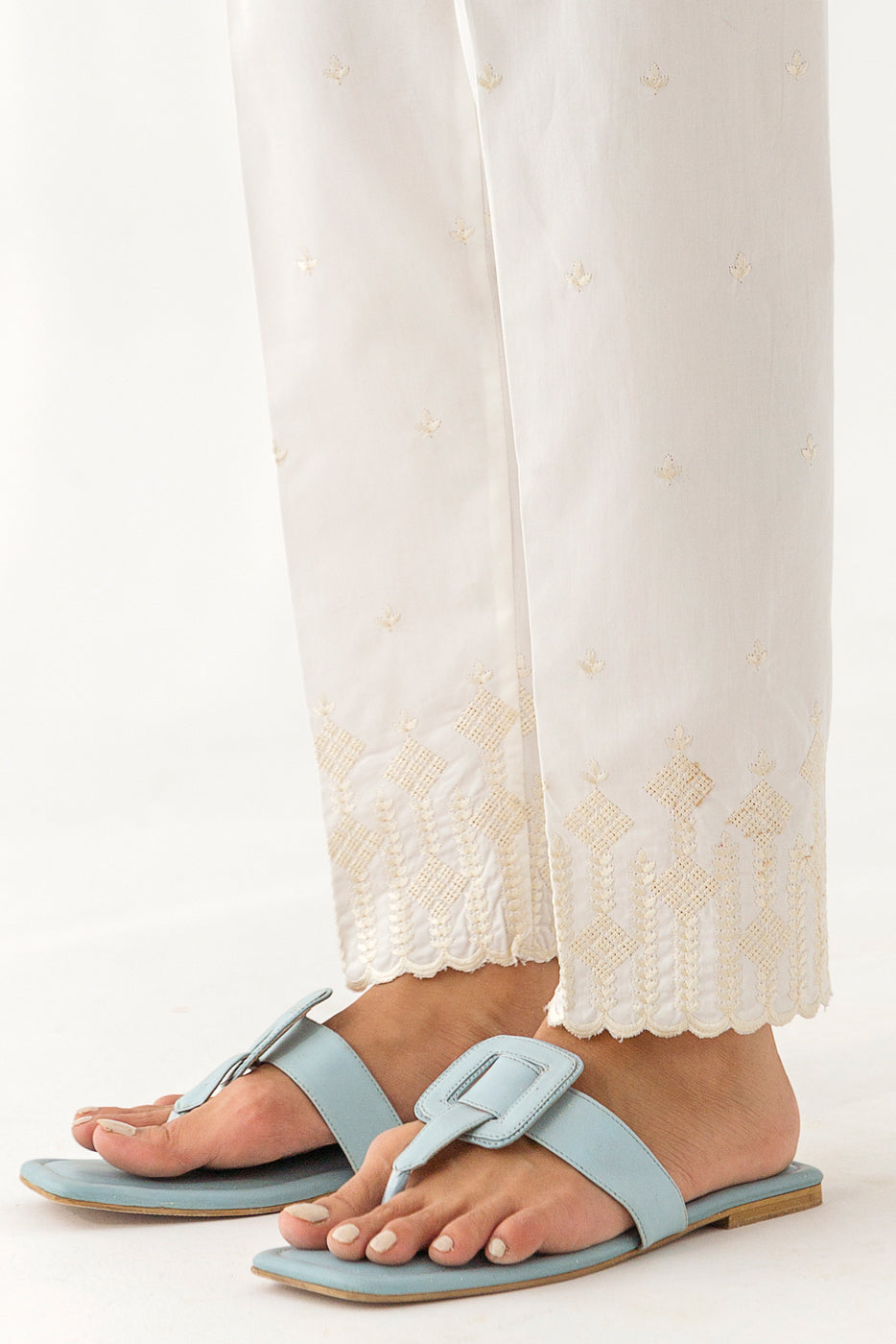 EMBROIDERED TAPERED PANTS