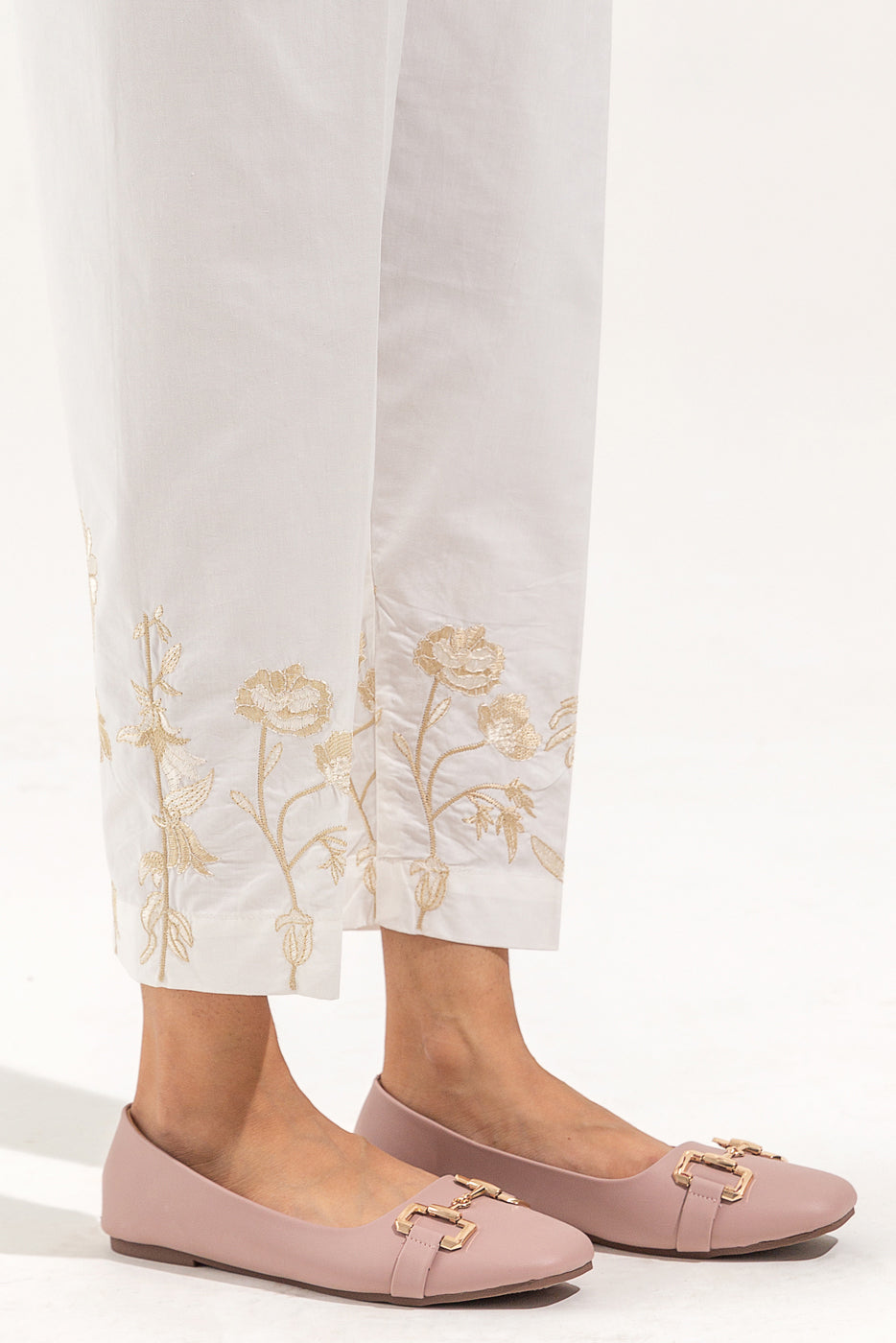 EMBROIDERED STRAIGHT PANTS