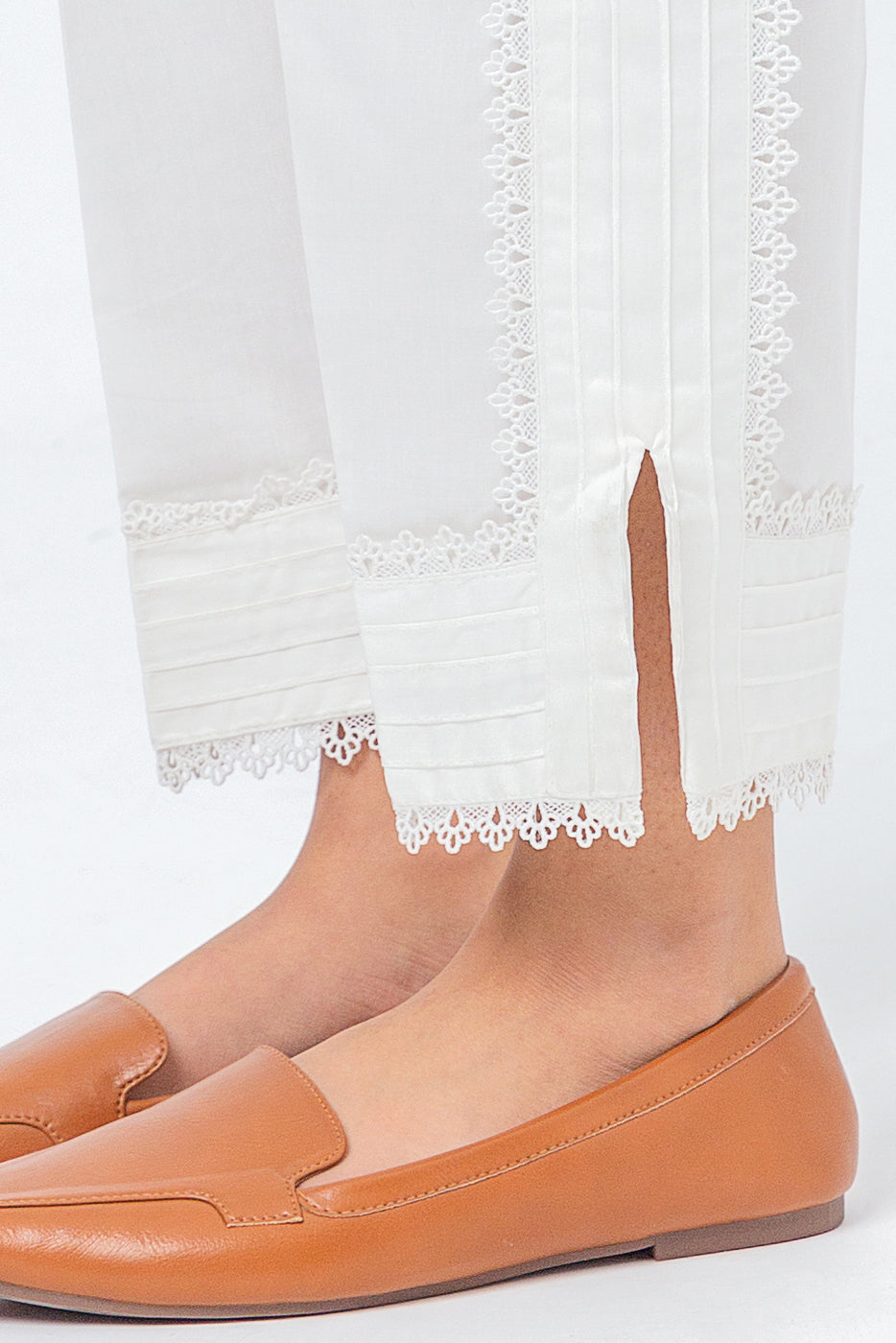 BASIC STRAIGHT PANTS