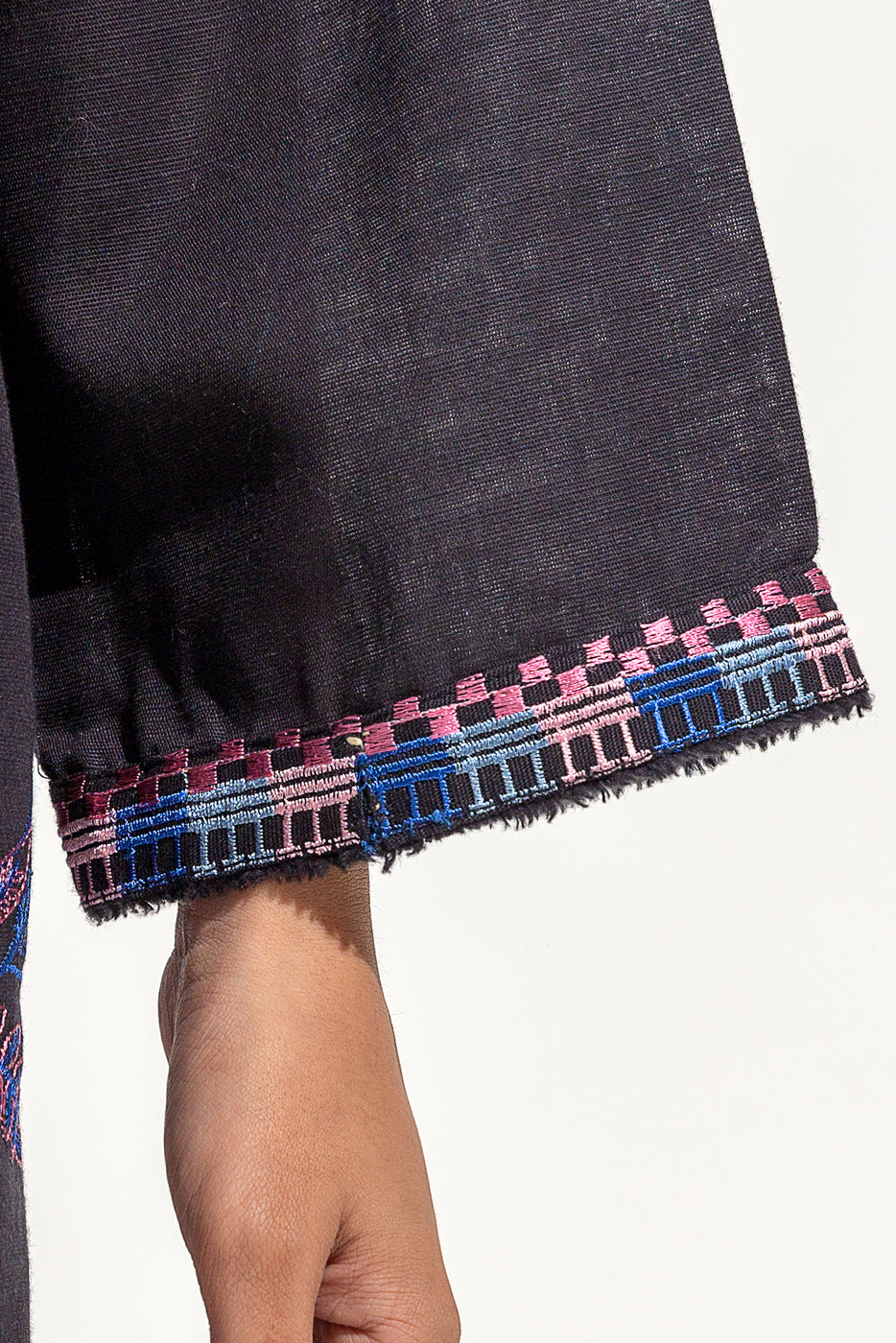 EMBROIDERED KHADDAR SHIRT (PRET)