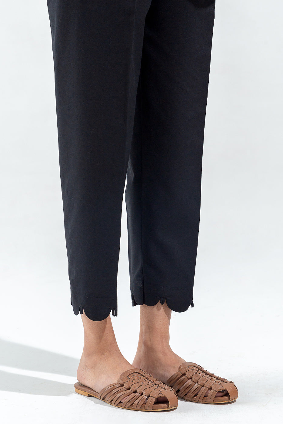 BASIC STRAIGHT PANTS