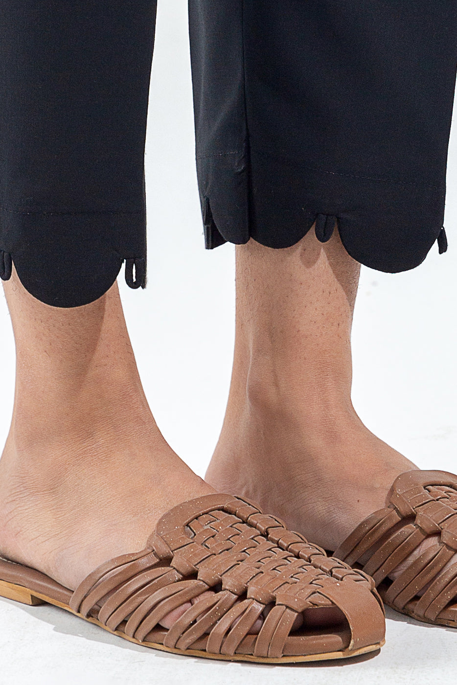 BASIC STRAIGHT PANTS