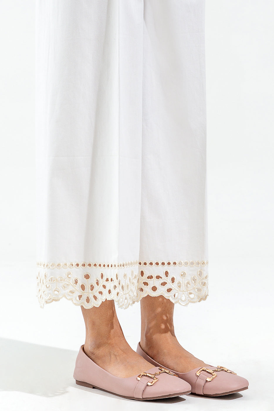 EMBROIDERED SLACK PANTS