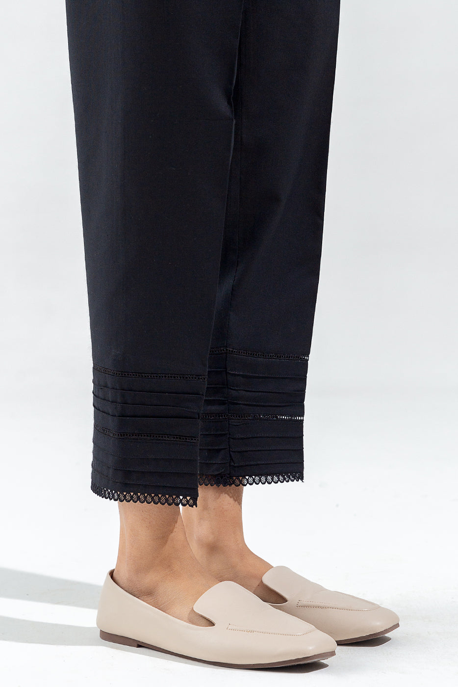 BASIC STRAIGHT PANTS