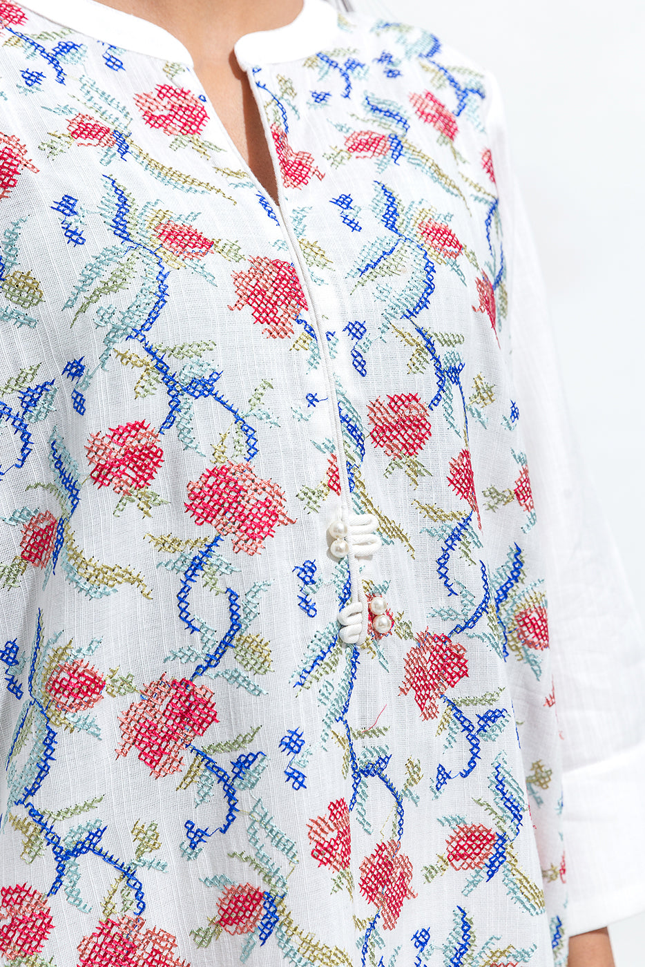 EMBROIDERED SLUB KHADDAR SHIRT(PRET)
